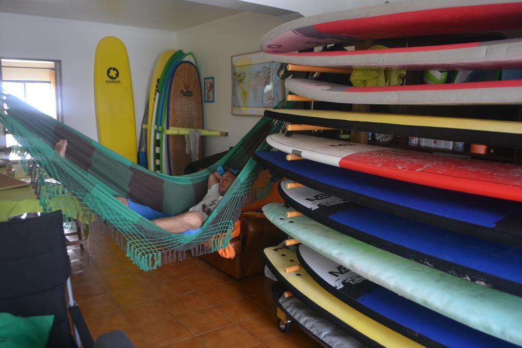 Surf House Peniche Albergue Baleal Exterior foto